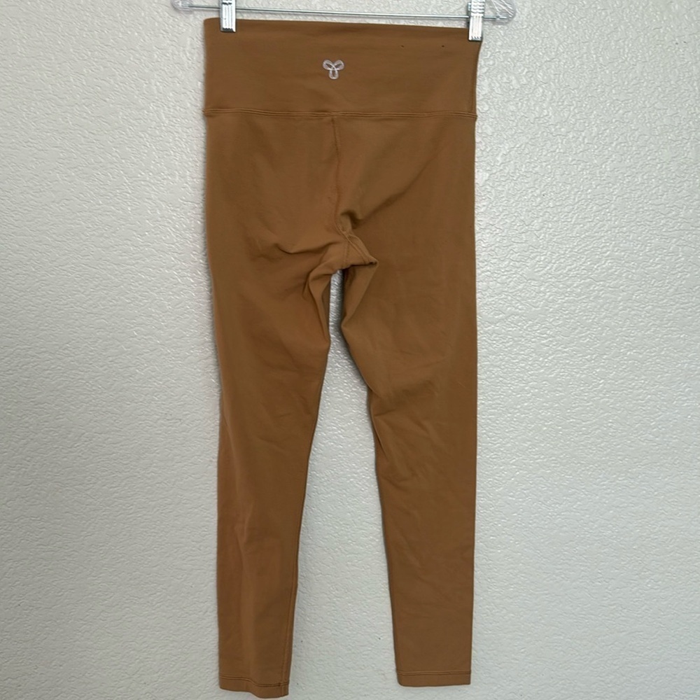 TNA Aritzia Tan High-Rise Leggings Size M